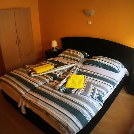 Palota Panzio Bed and Breakfast Budapest Eksteriør billede