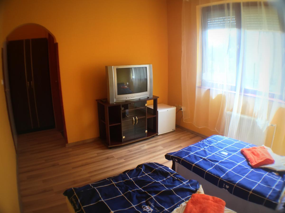 Palota Panzio Bed and Breakfast Budapest Eksteriør billede